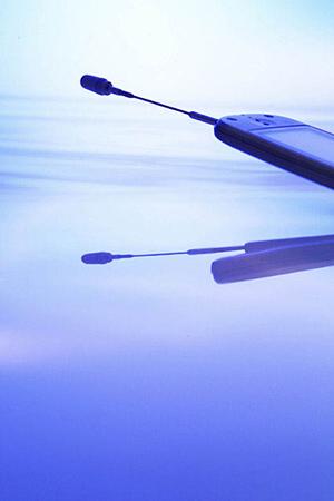 補聴器機能のある特殊イヤホン販売